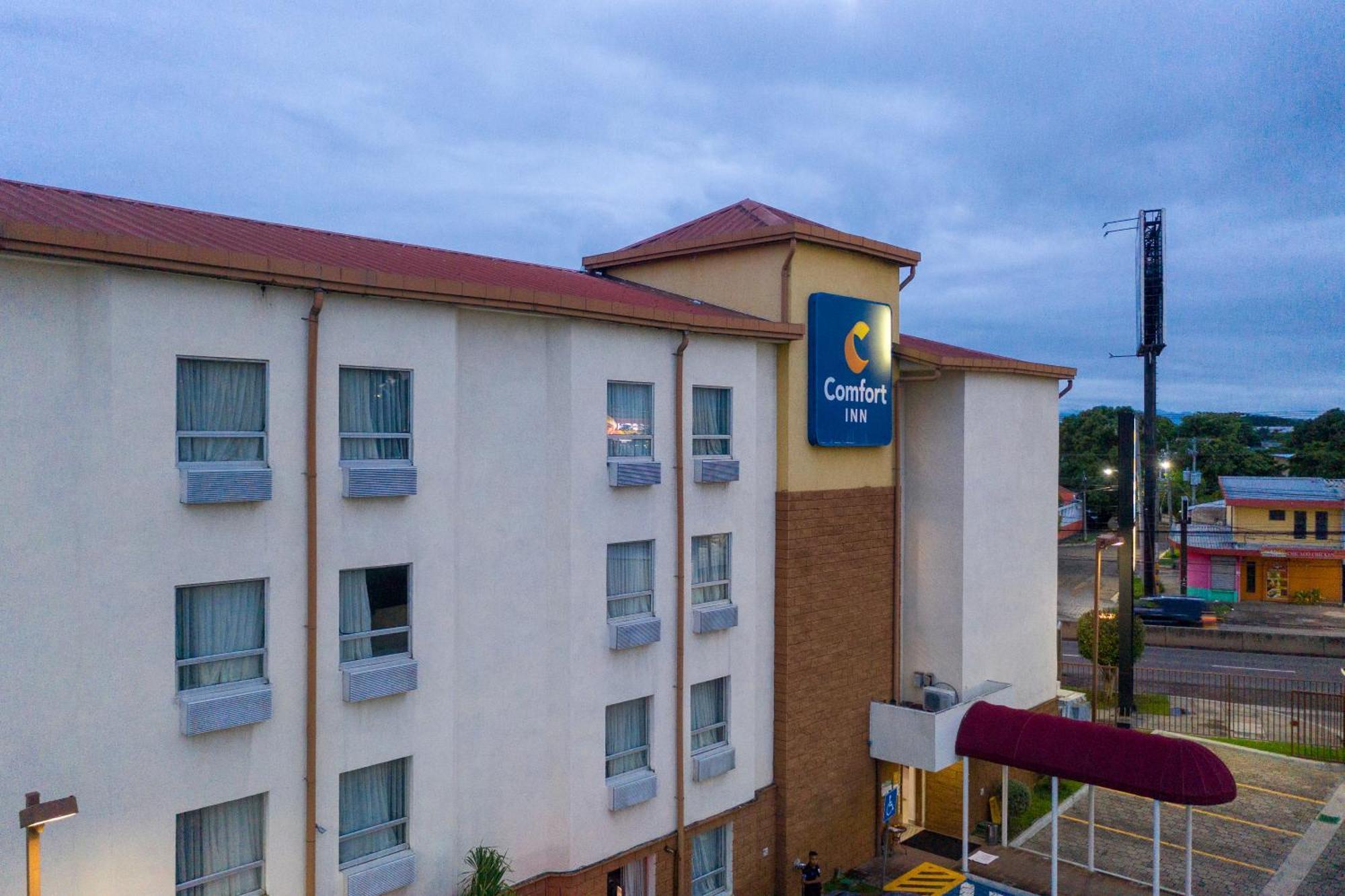 Comfort Inn Real San Miguel Extérieur photo