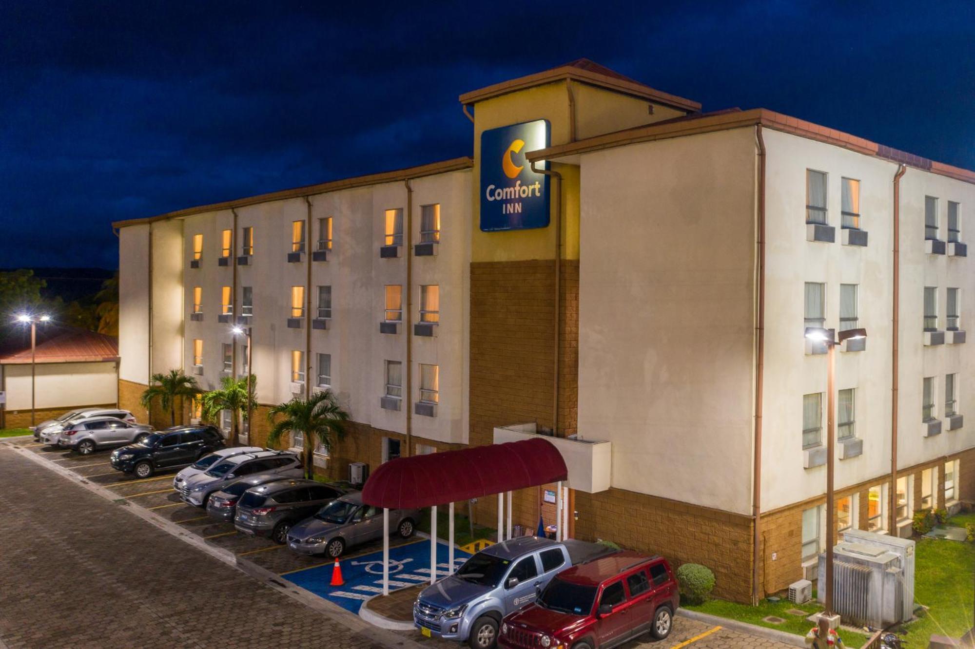 Comfort Inn Real San Miguel Extérieur photo