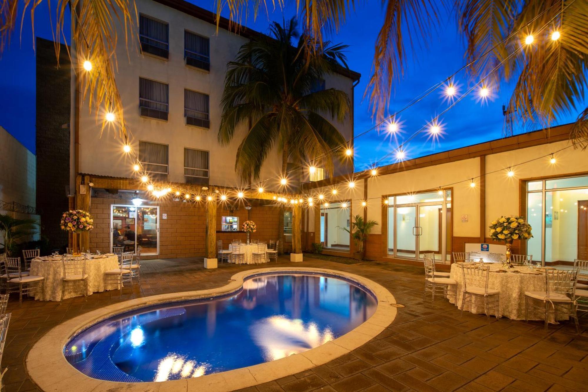 Comfort Inn Real San Miguel Extérieur photo